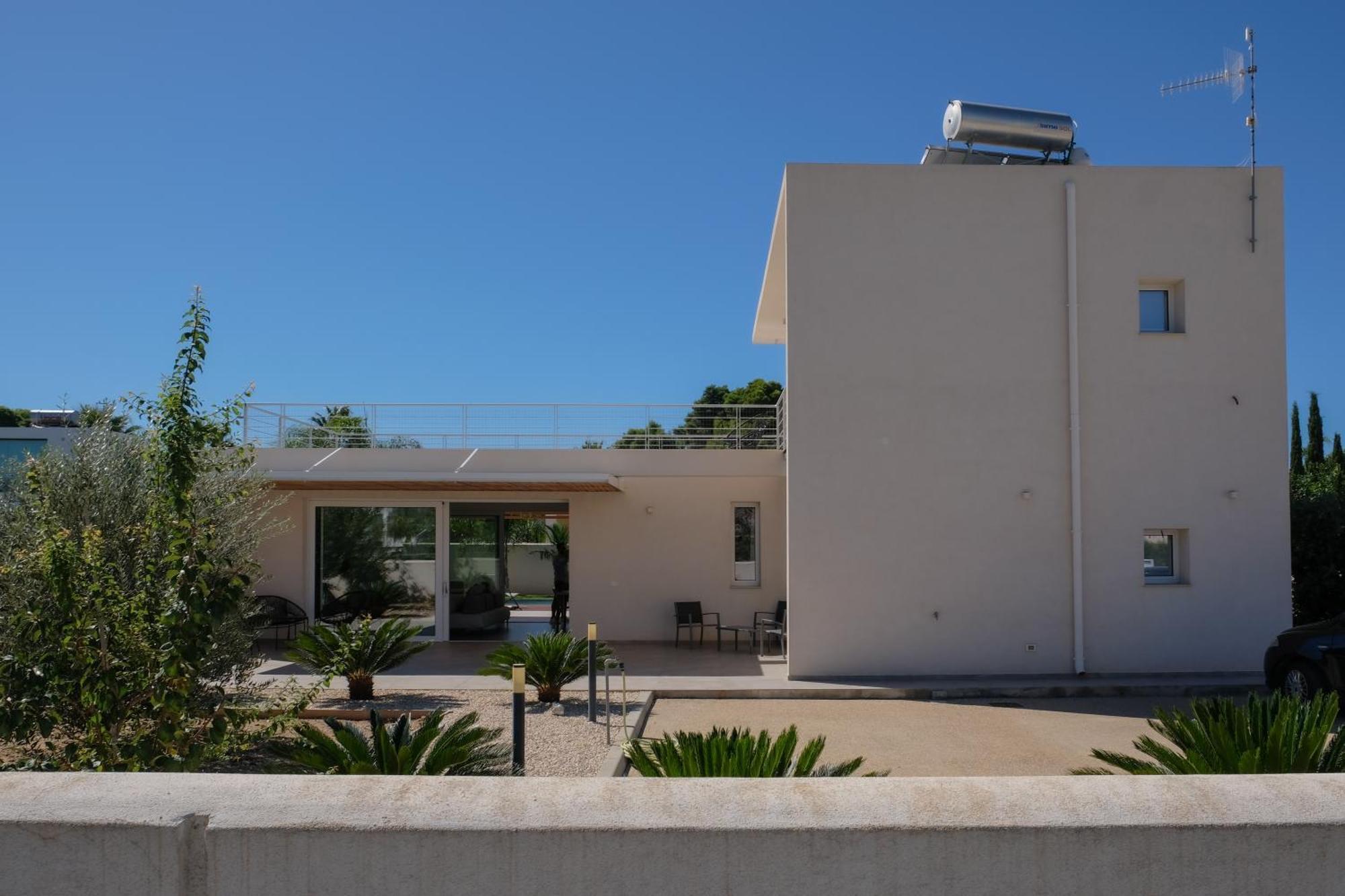 Villa Vanni เมนฟี ภายนอก รูปภาพ