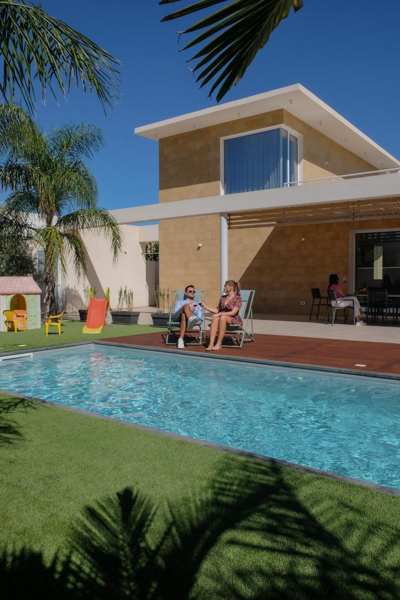 Villa Vanni เมนฟี ภายนอก รูปภาพ
